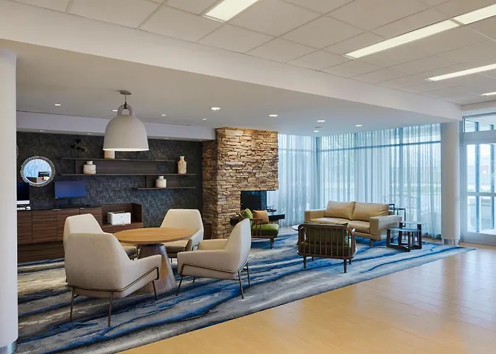 Fairfield & By Marriott Airport 3*