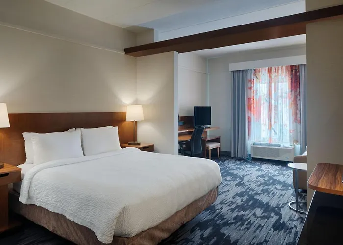 Fairfield & By Marriott Airport Columbus