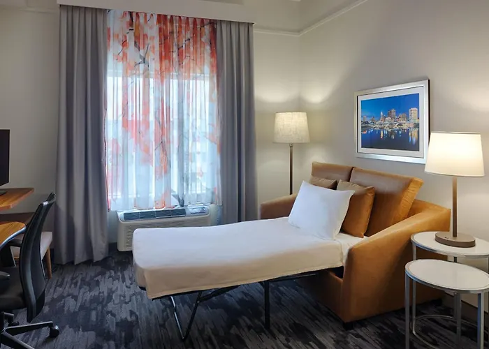 Fairfield & By Marriott Airport Hotel 3*