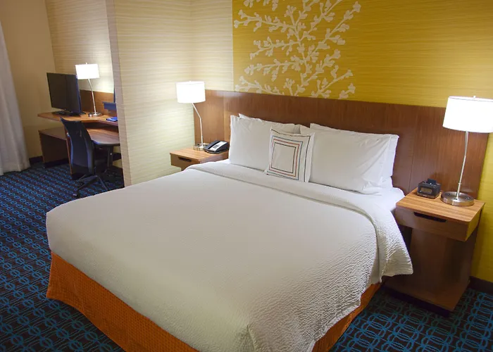 Fairfield & By Marriott Airport Columbus