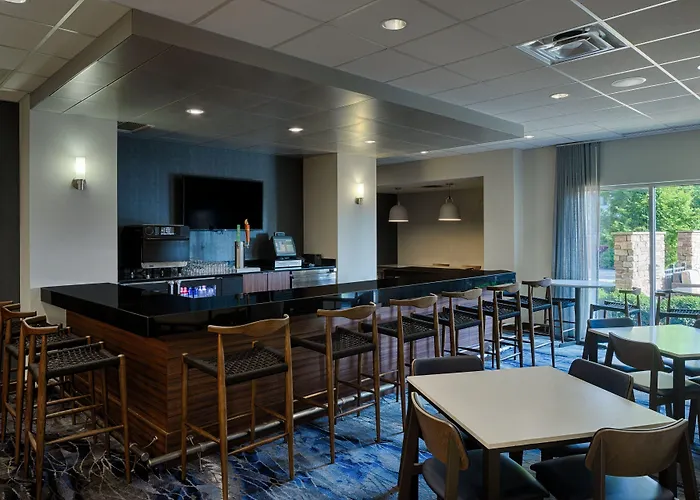 Fairfield & By Marriott Airport Columbus