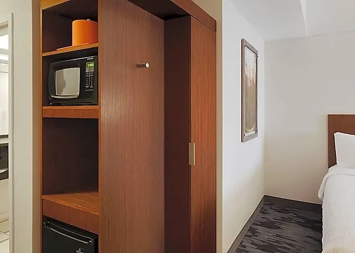 Fairfield & By Marriott Airport Hotel
