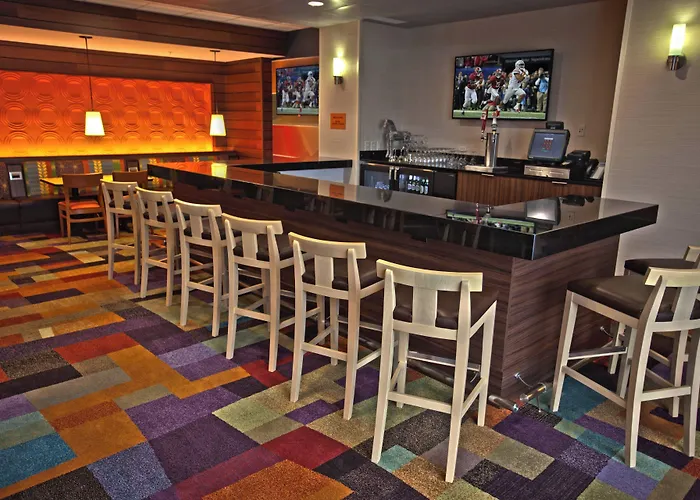 Hotel Fairfield & By Marriott Airport 3*