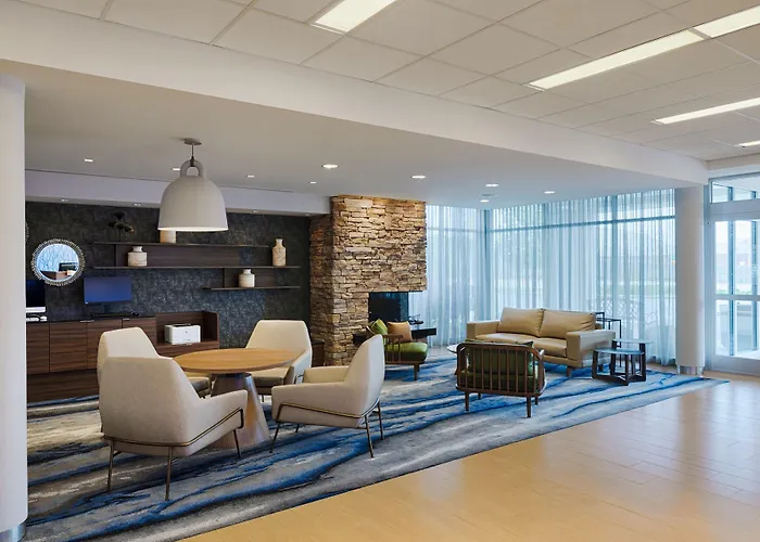 Fairfield & By Marriott Airport Hotel
