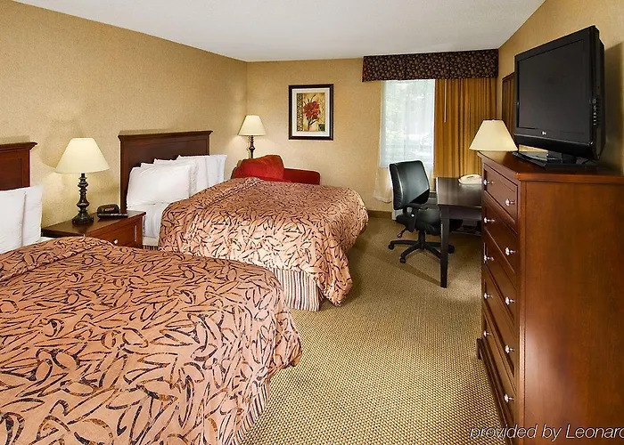 Fairfield & By Marriott Airport Columbus