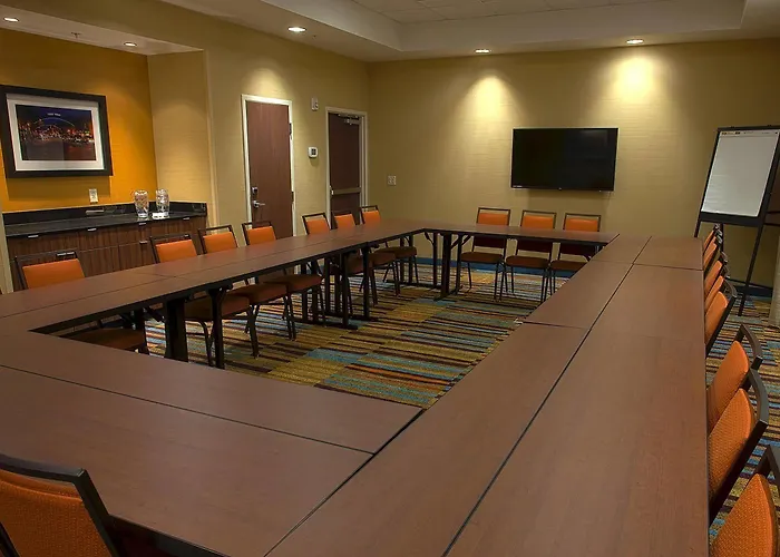 Fairfield & By Marriott Airport Hotel 3*